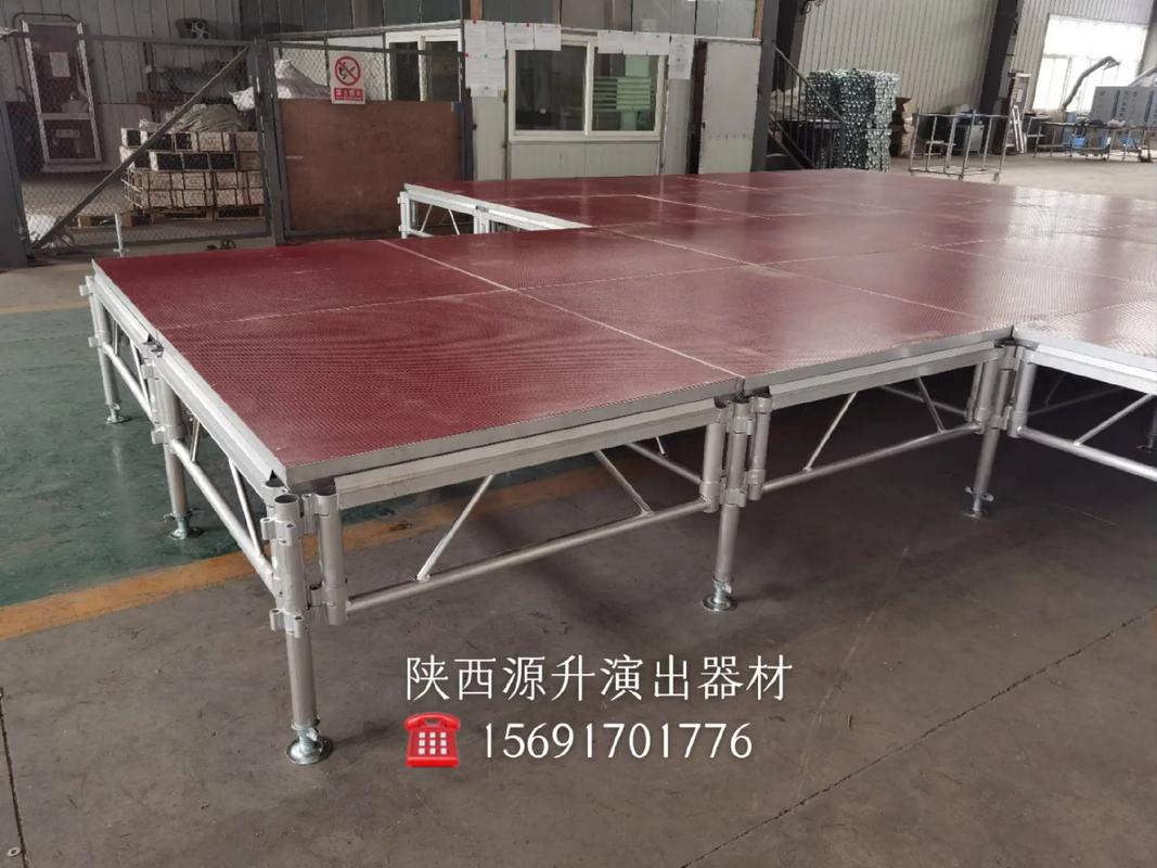 舞台上的品质坚守 铝合金舞台出货前的搭建测试